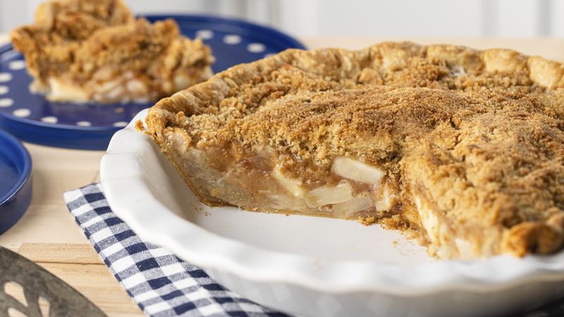 The Easy Crumble Secret: Perfect Dutch Apple Pie Without Lattice